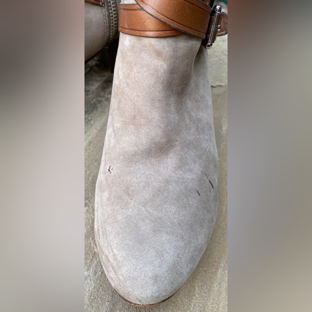 Coach Women’s Booties Block Heel Strap Ankle Boots Sz 6.5 B - Picture 15 of 16